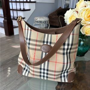 Burberry bucket handbag